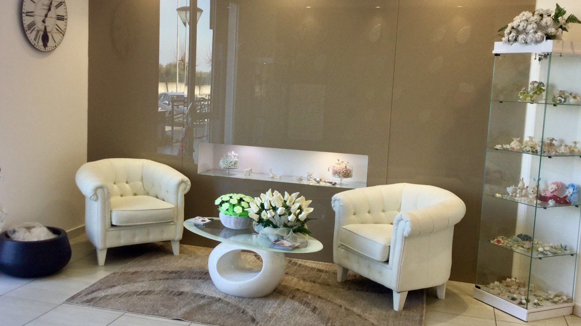 Interno del negozio Confetti Tortora